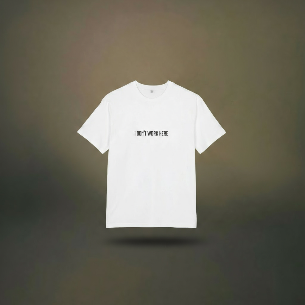 "I don’t work here" | Unisex Heavy Oversized Tee
